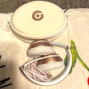Wireless solo Beats by Dre ROSE GOLD